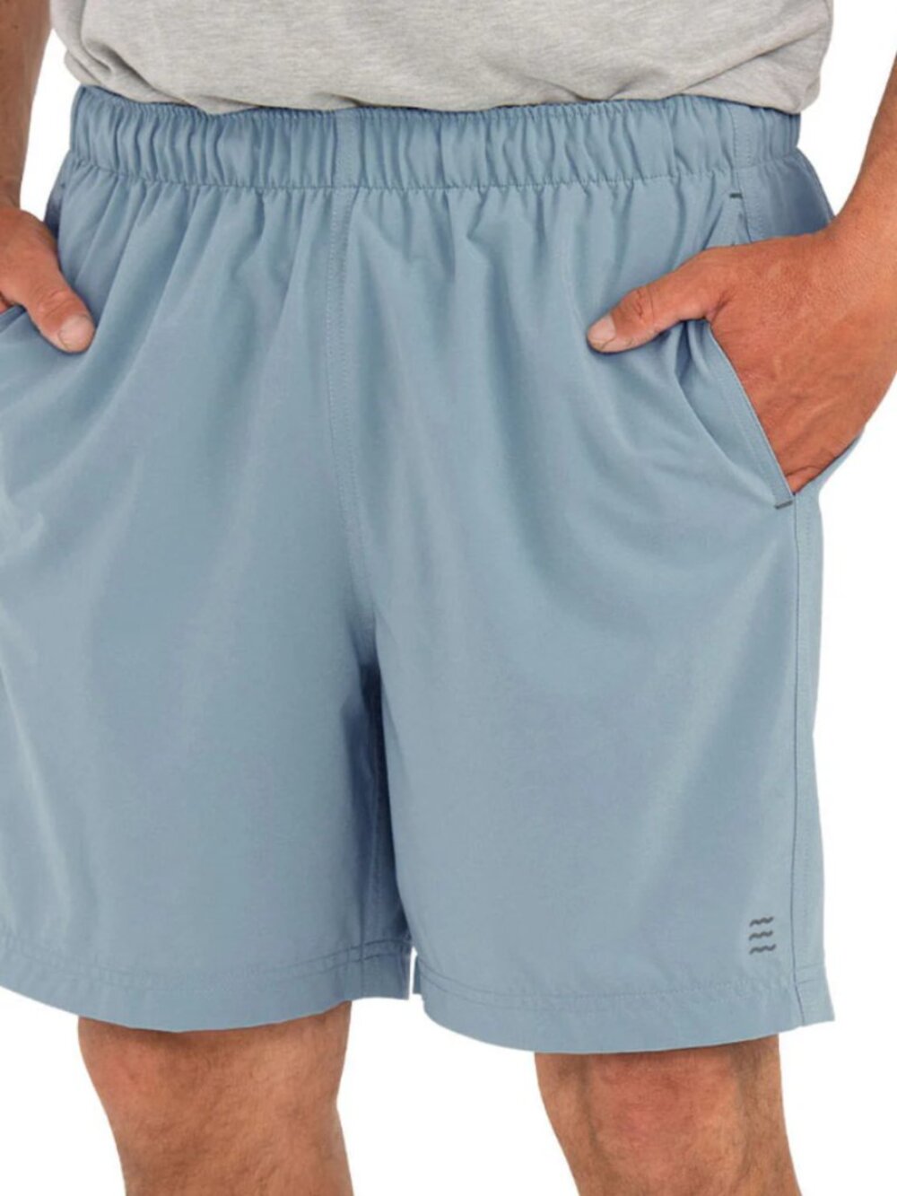 Free Fly Apparel Breeze Shorts 8" Blue Fog Men's Size M Stretch Quick Dry Summer